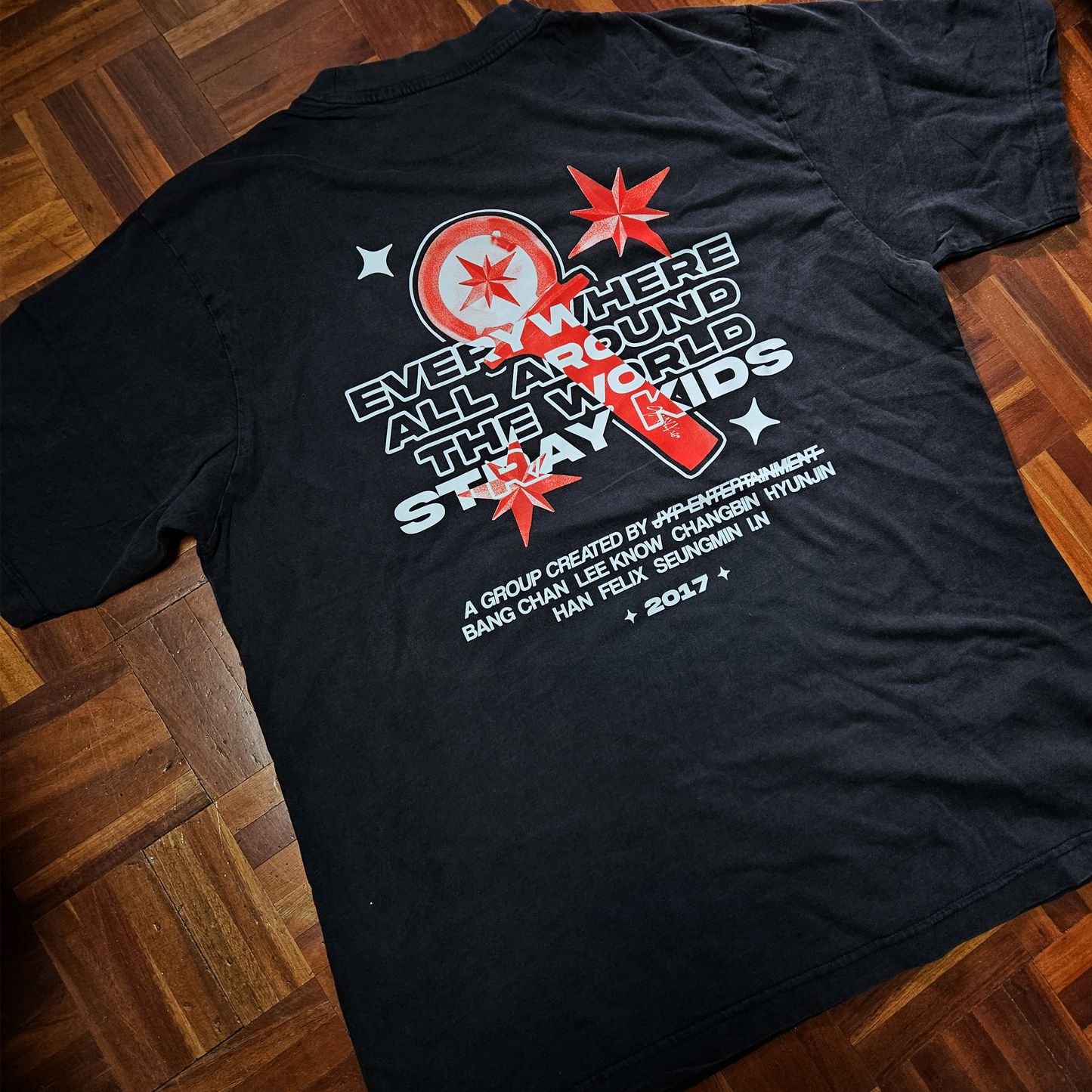 Camiseta Stray Kids Dominate Tour